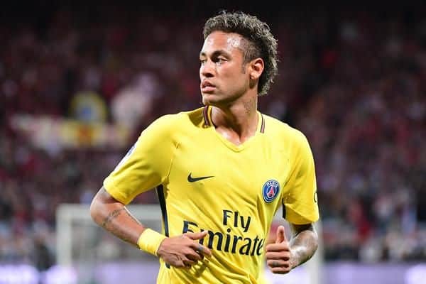 Video del primer juego del Neymar por el PSG
